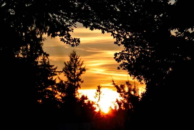 july-sunset pretty-sunset-on-the-last-night-of-july